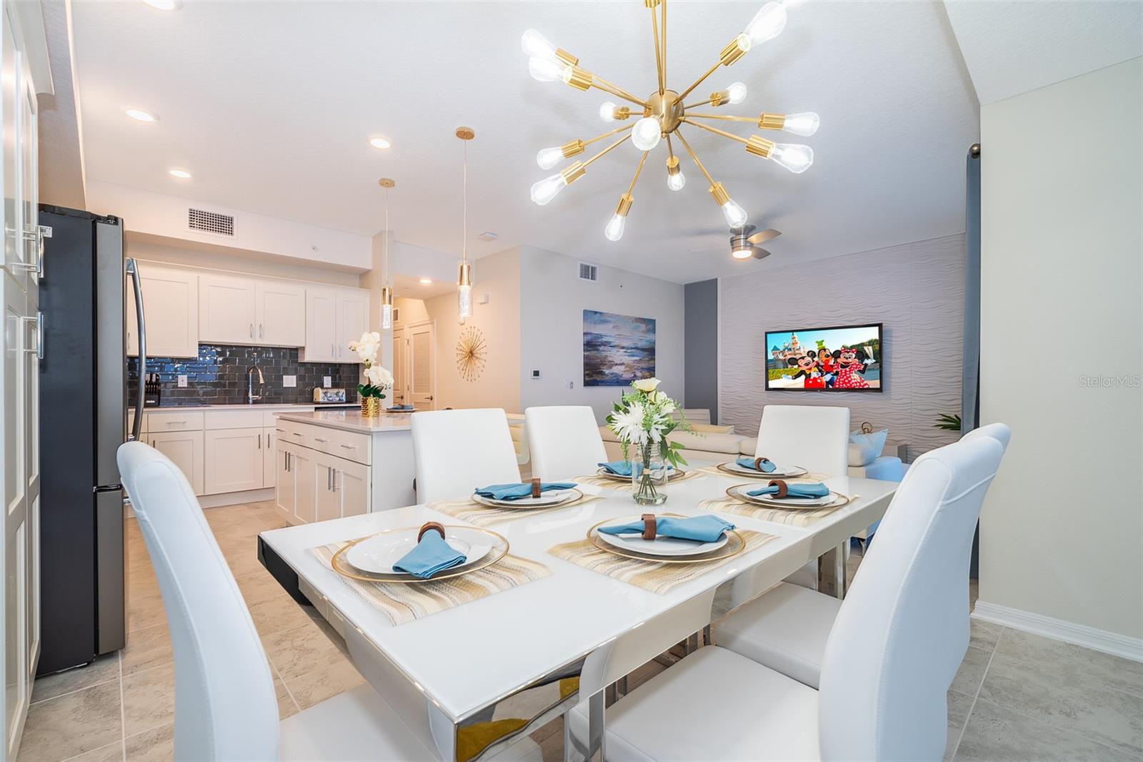 Image 9 of 30 For 3131 Paradox Circle 202