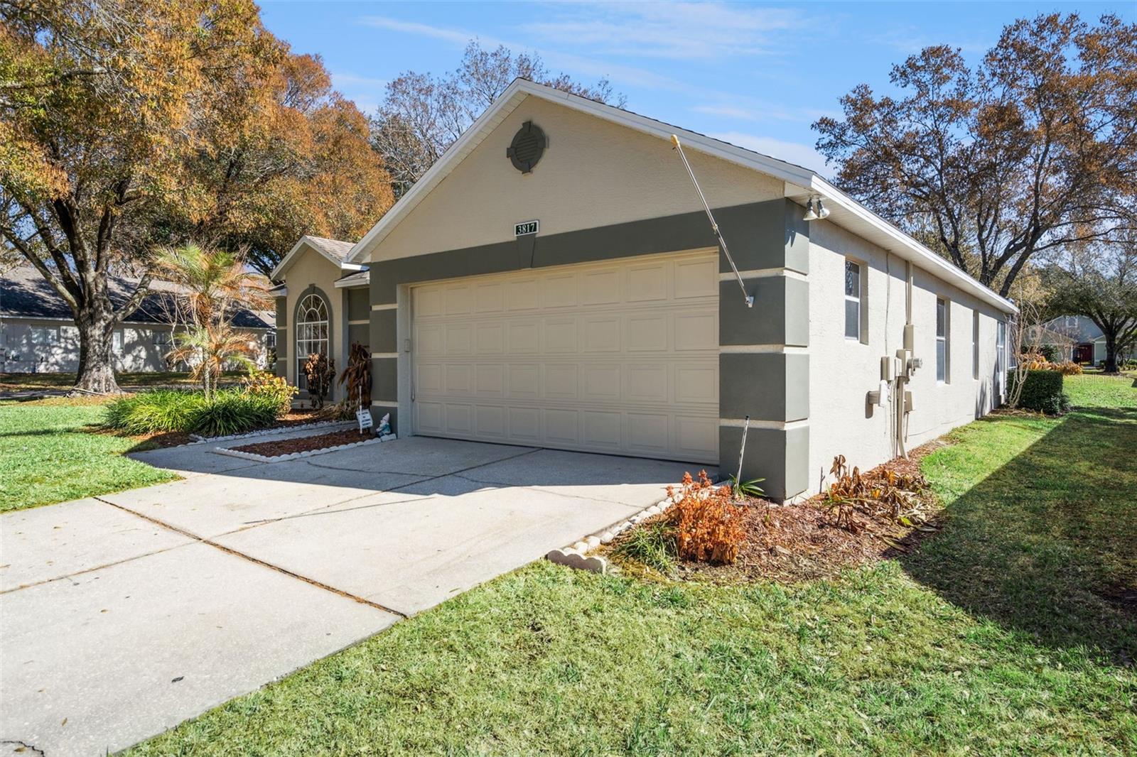 Image 5 of 77 For 3817 Doune Way