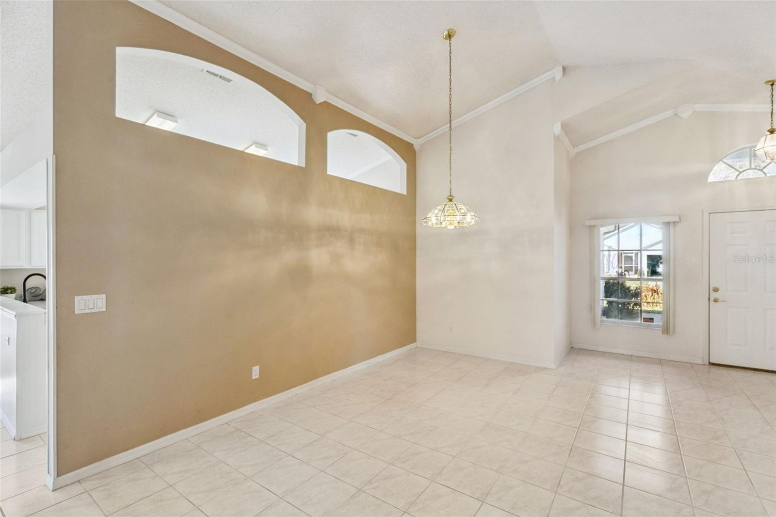 Image 6 of 77 For 3817 Doune Way