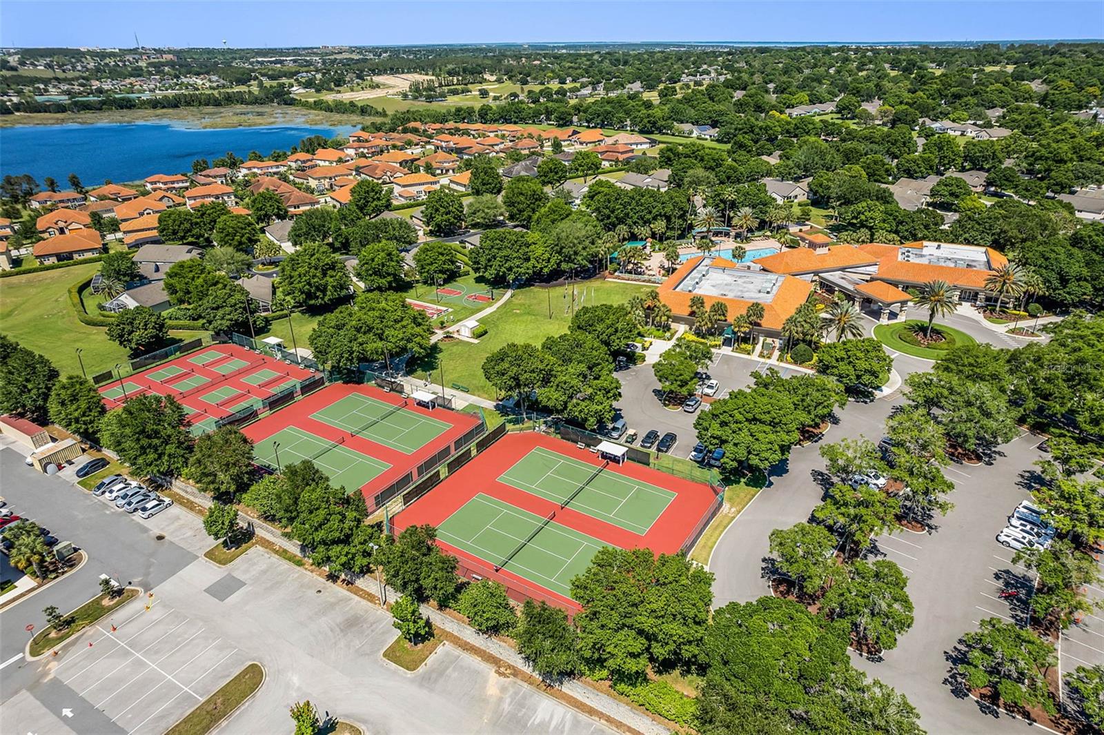 Image 74 of 77 For 3817 Doune Way