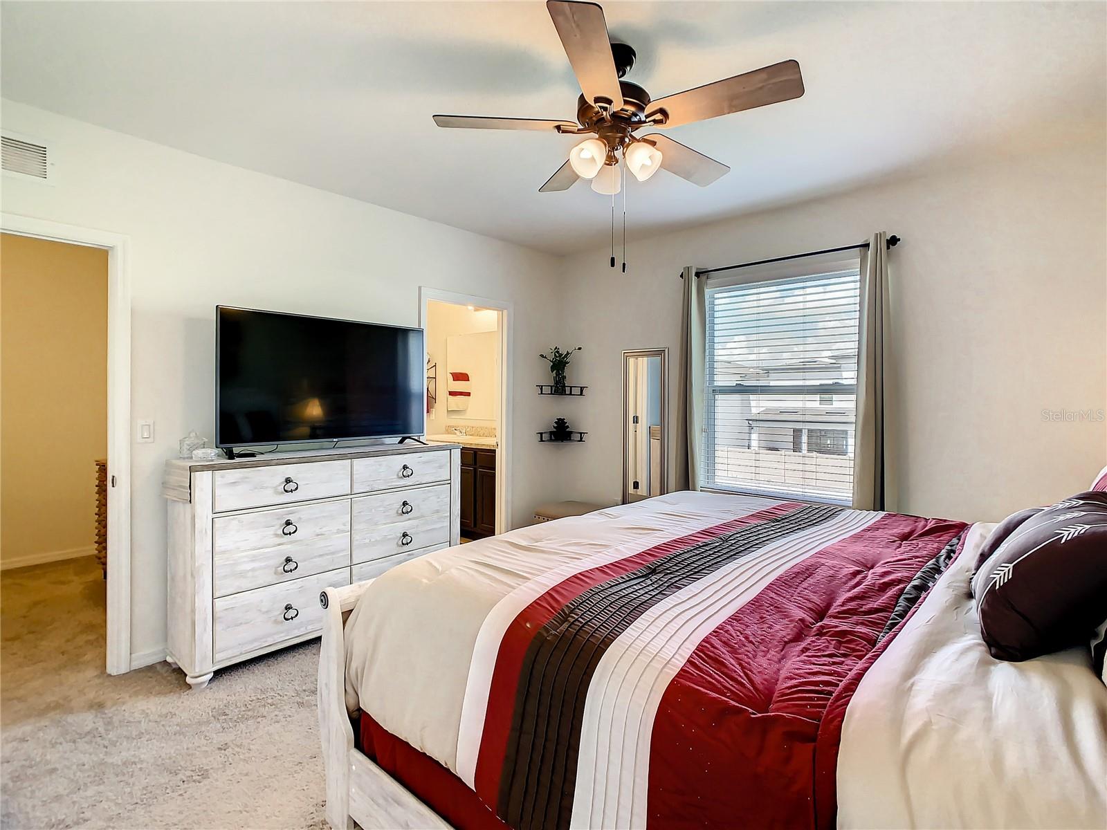 Image 25 of 53 For 244 Arbor Lakes Drive