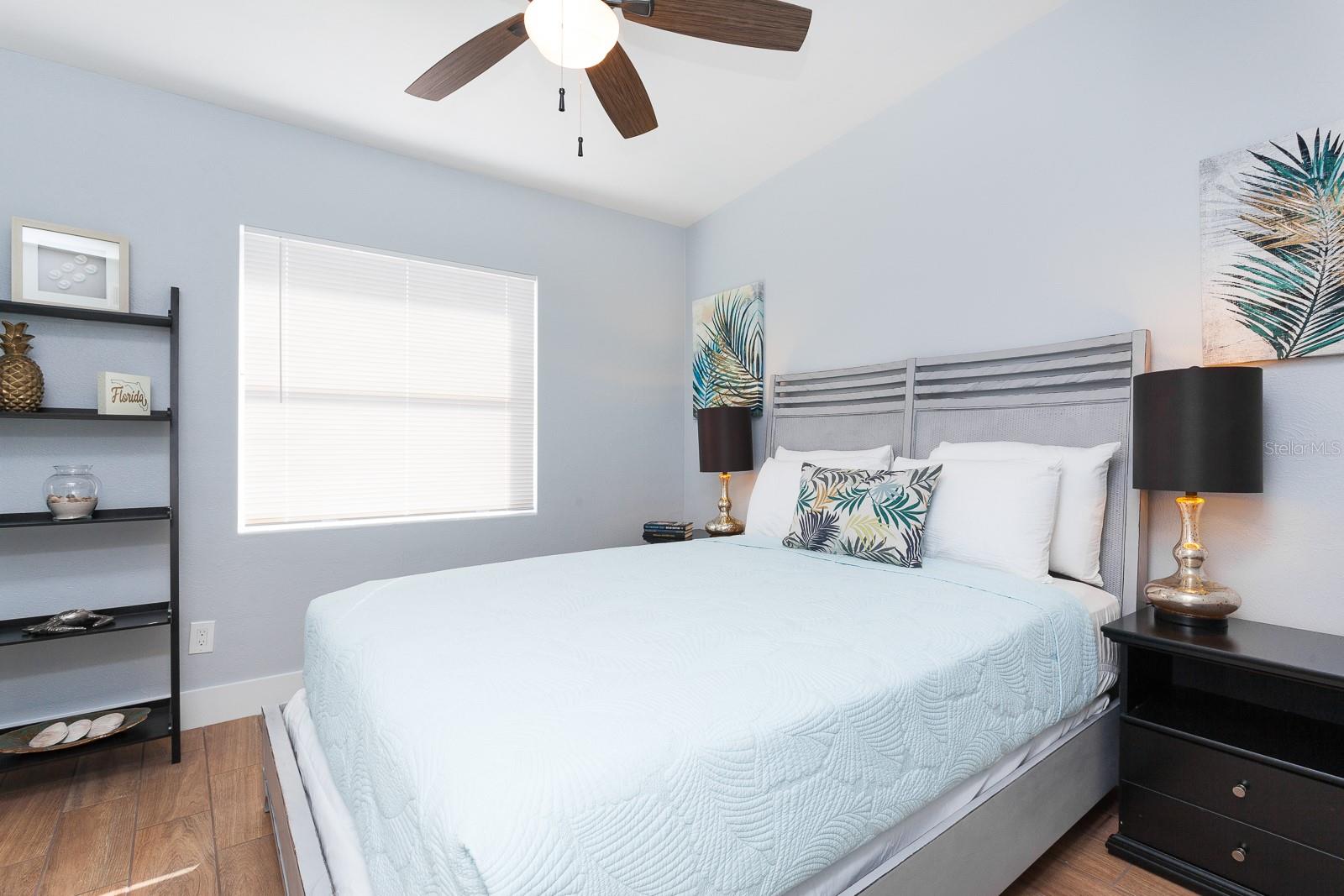 Image 13 of 39 For 407 Crystal Lake Street