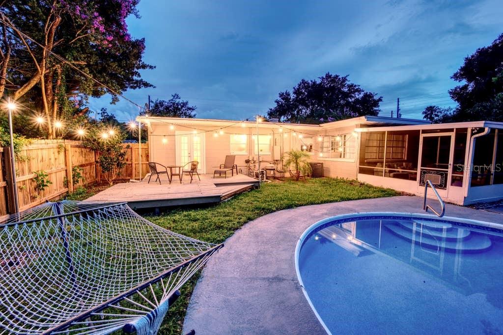 Image 29 of 39 For 407 Crystal Lake Street