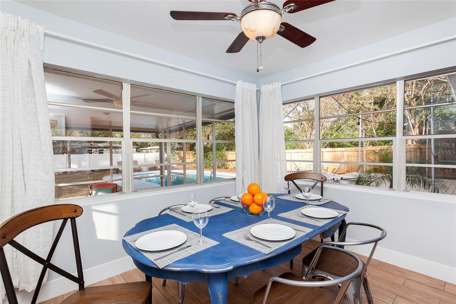 Image 3 of 39 For 407 Crystal Lake Street