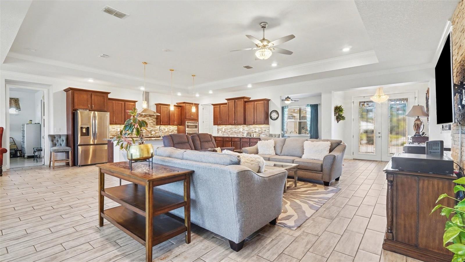 Image 7 of 26 For 8572 94th Circle