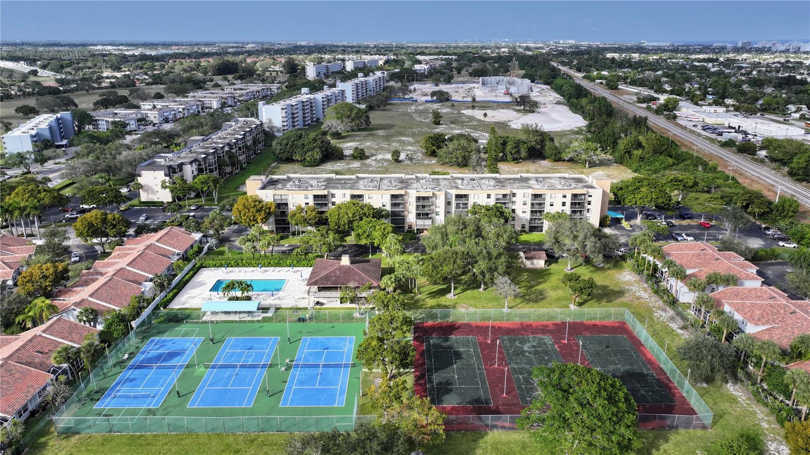 Image 21 of 21 For 5280 2nd Avenue 412