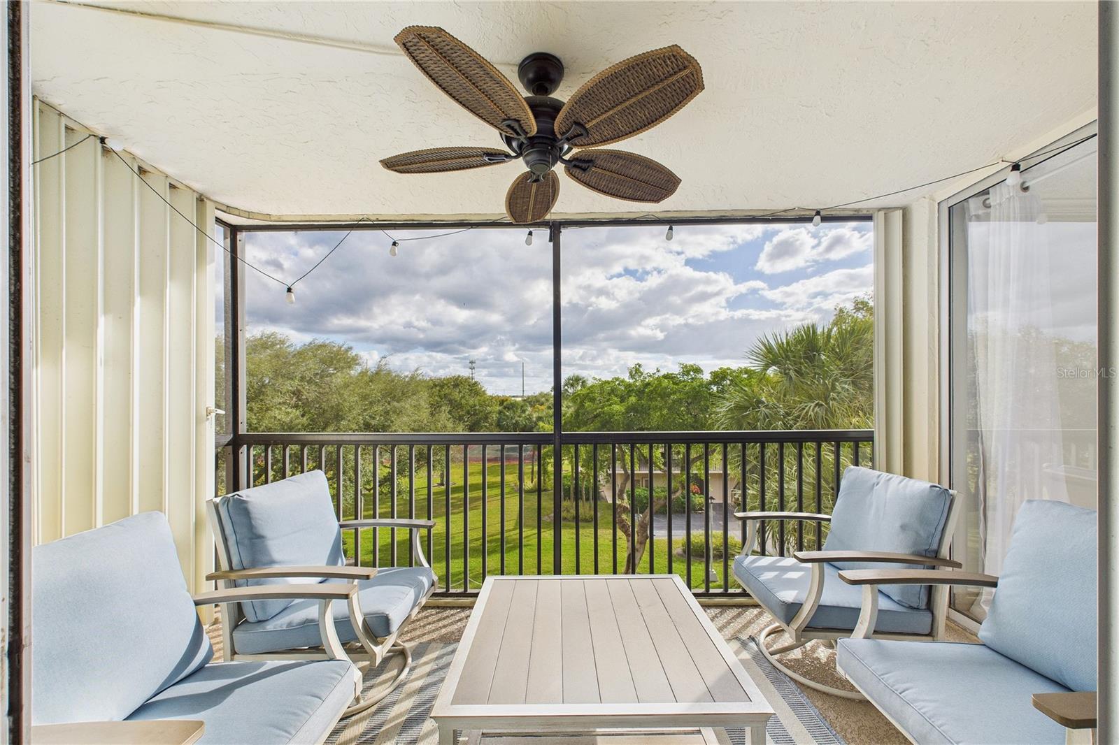 Image 3 of 21 For 5280 2nd Avenue 412