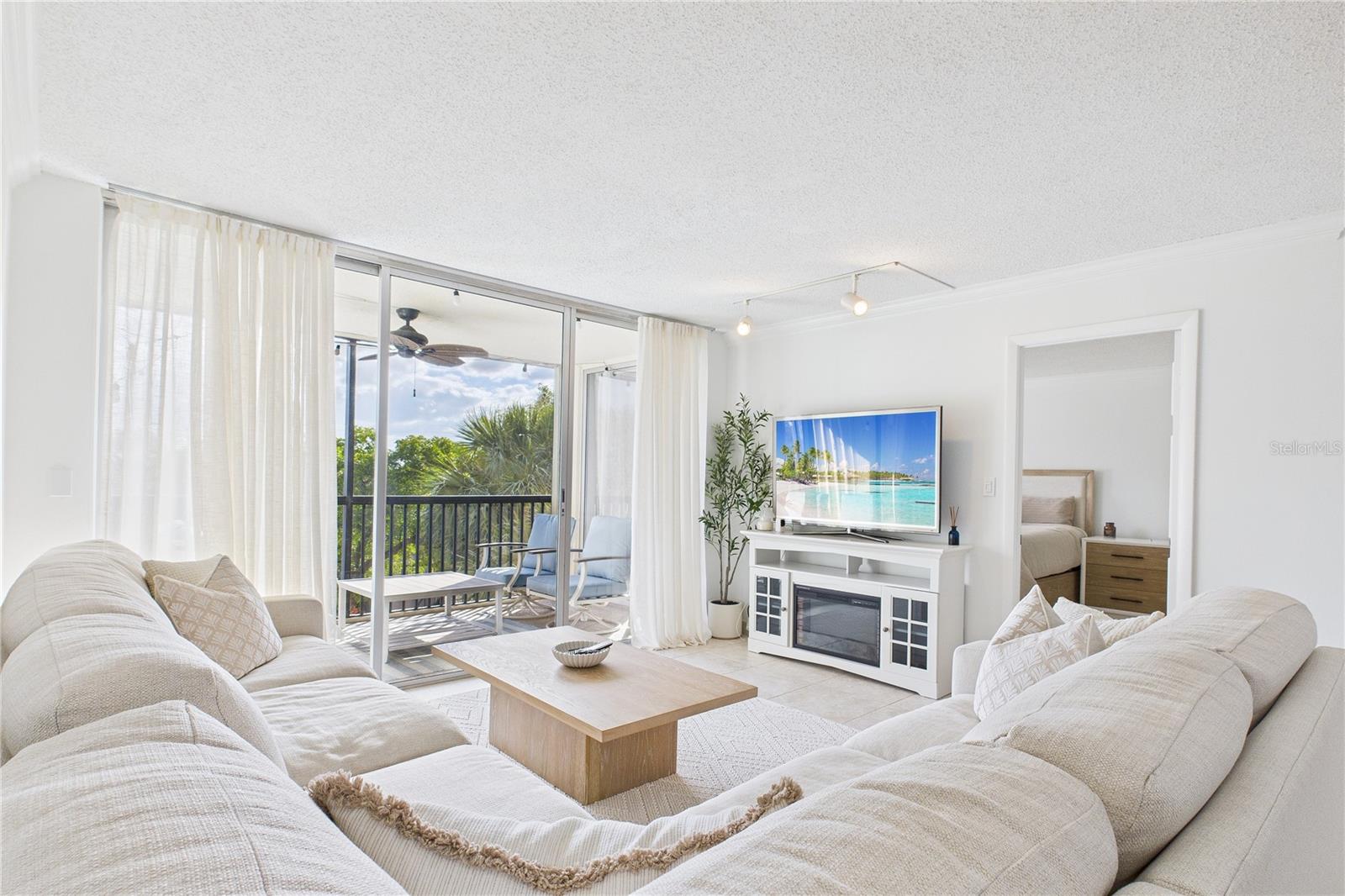 Image 5 of 21 For 5280 2nd Avenue 412