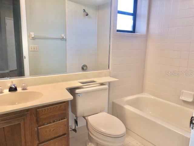 Image 23 of 58 For 2867 Palermo Court Ge