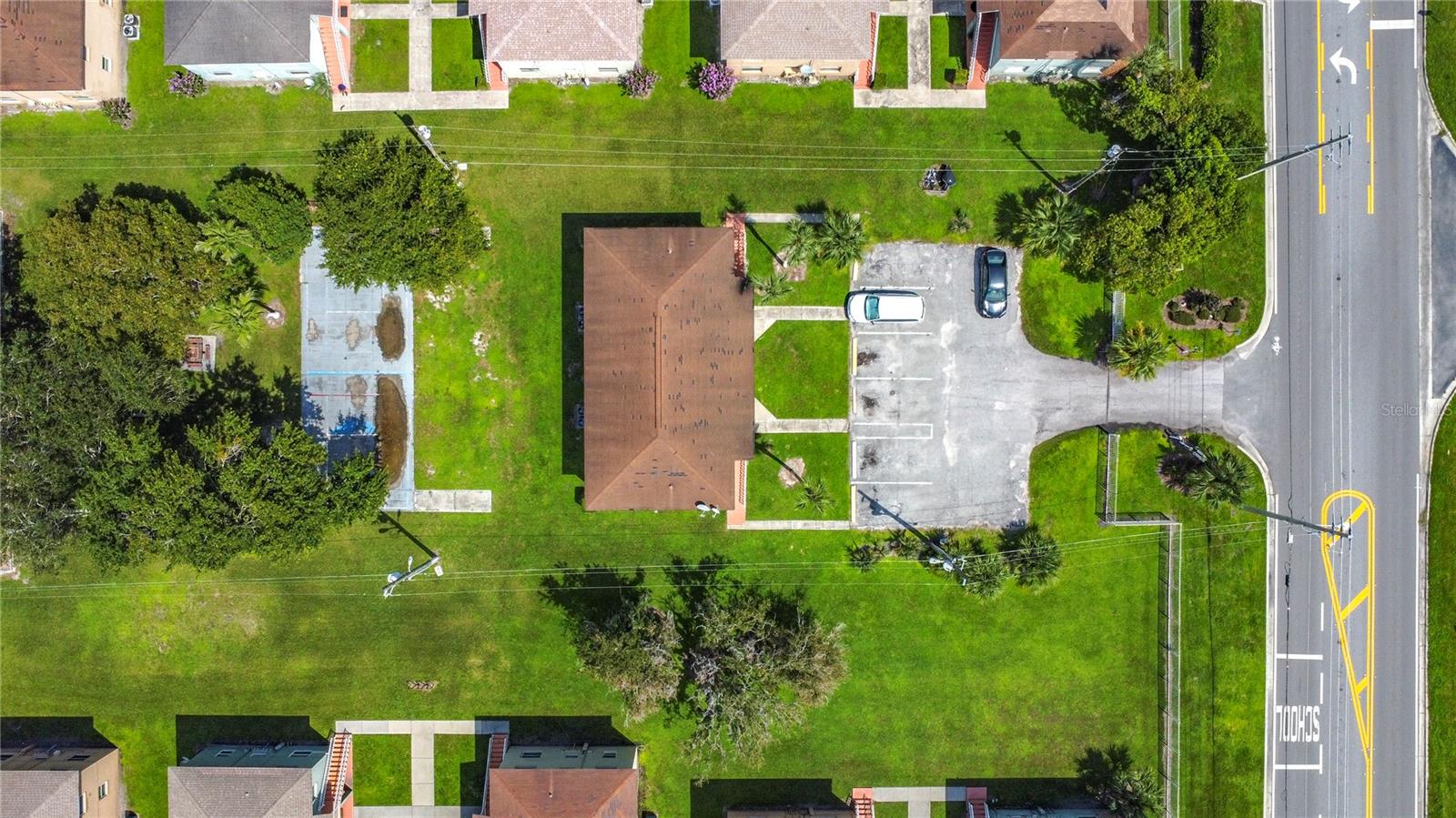 Image 18 of 29 For 694 Michigan Court 4