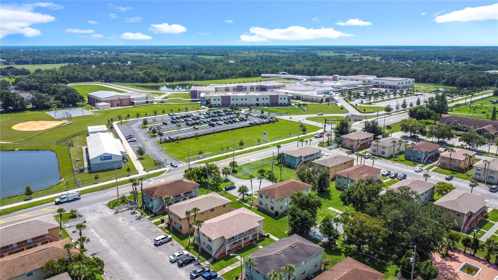 Image 20 of 29 For 694 Michigan Court 4