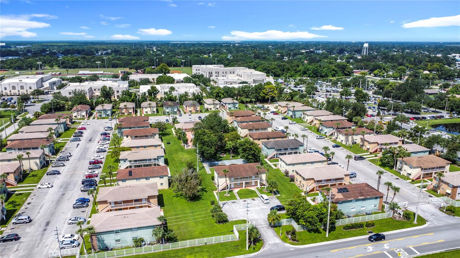 Image 25 of 29 For 694 Michigan Court 4