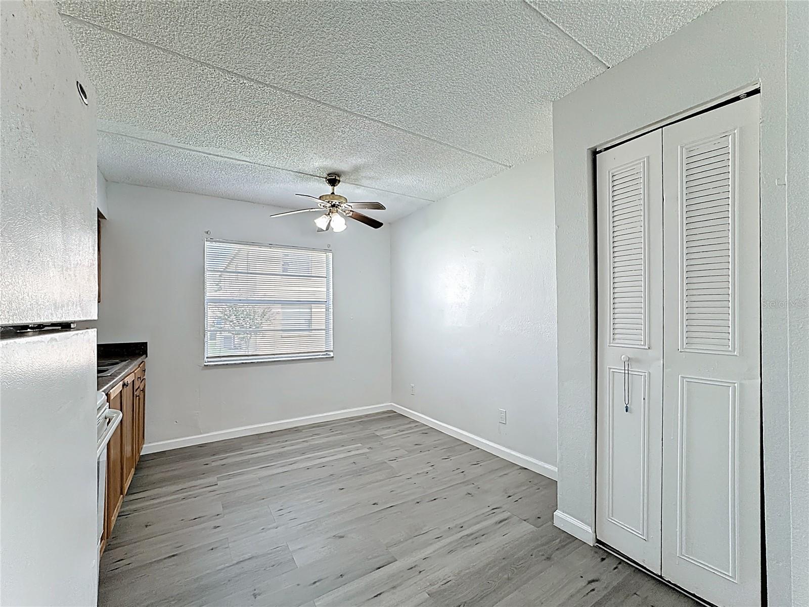 Image 5 of 29 For 694 Michigan Court 4