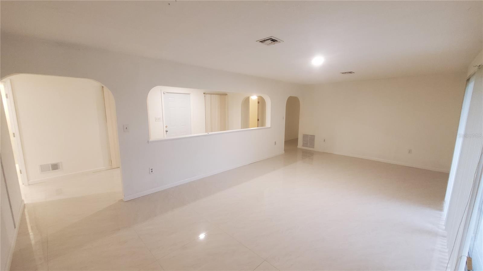 Image 13 of 39 For 23102 Maclellan Avenue