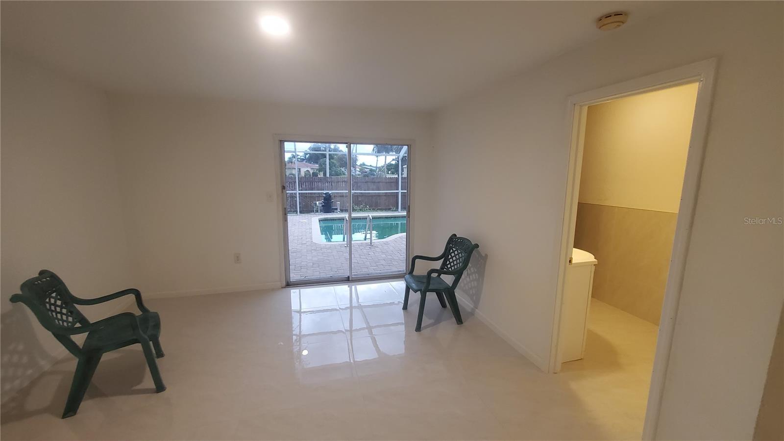 Image 16 of 39 For 23102 Maclellan Avenue