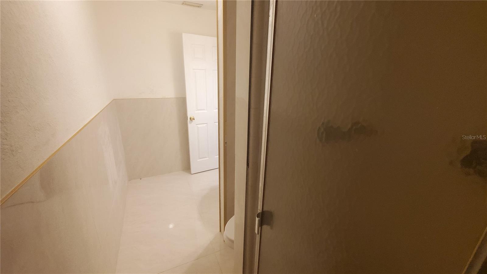 Image 18 of 39 For 23102 Maclellan Avenue