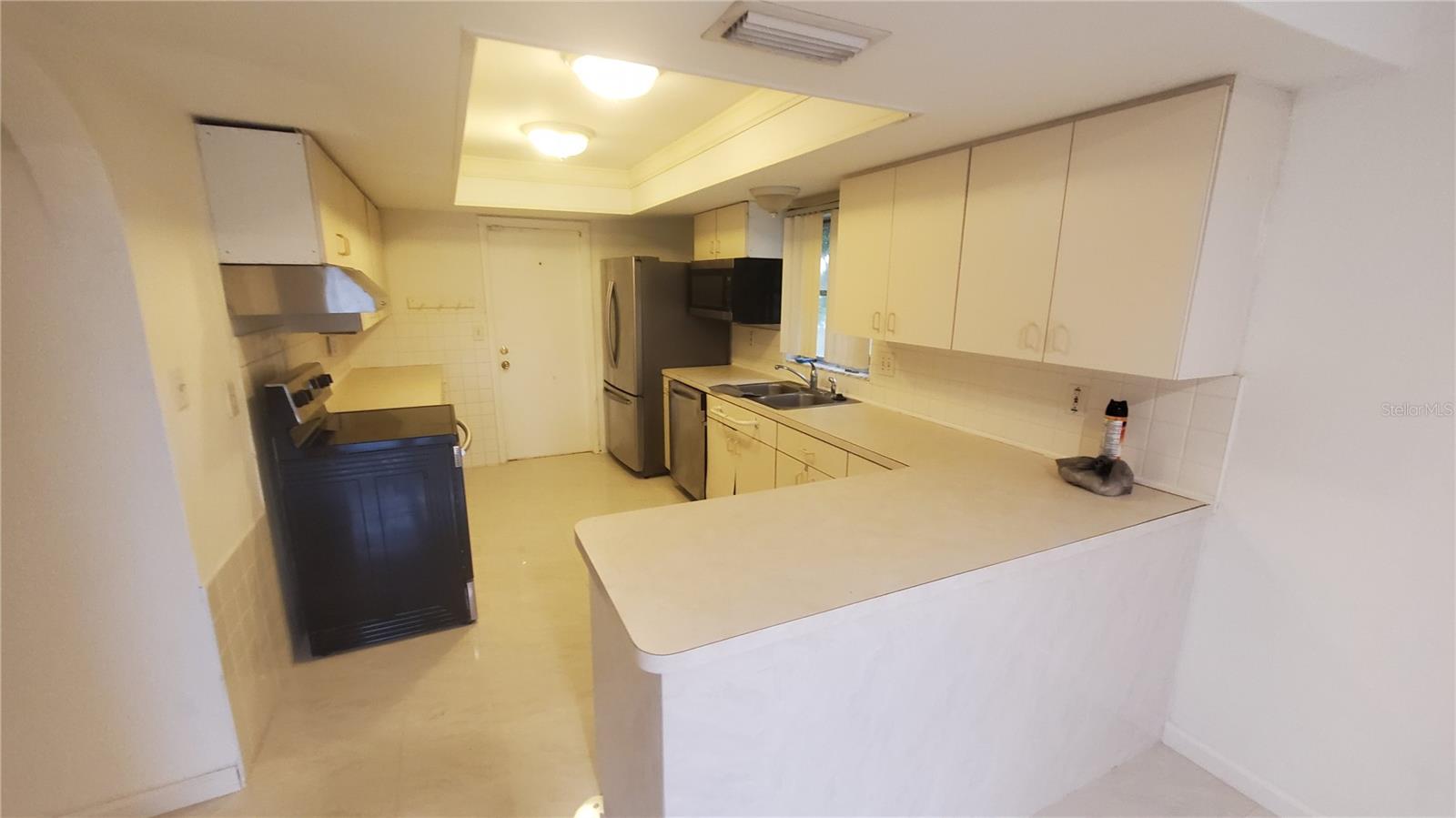 Image 20 of 39 For 23102 Maclellan Avenue