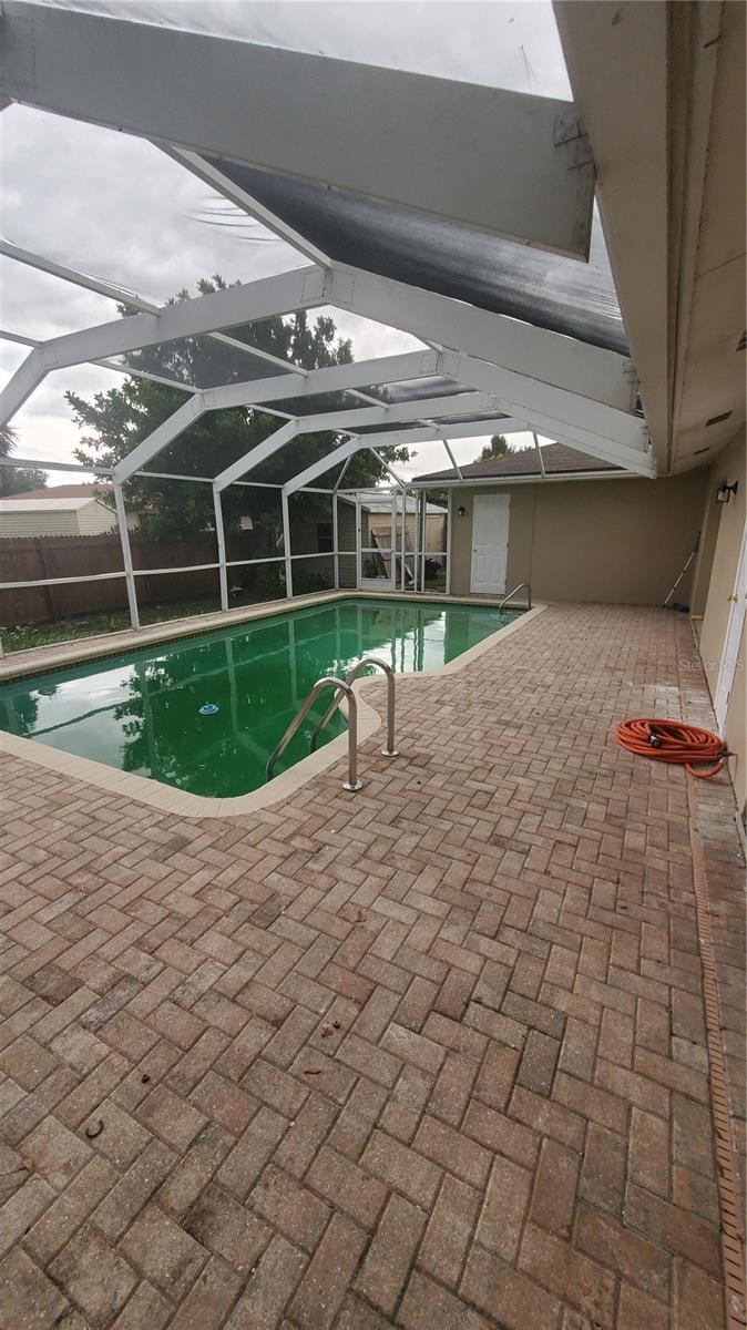 Image 5 of 39 For 23102 Maclellan Avenue