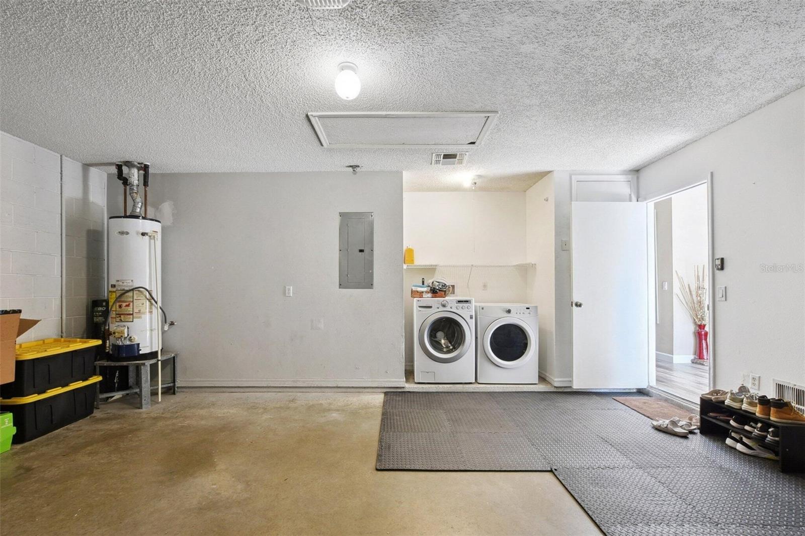 Image 21 of 26 For 2461 Sapier Court