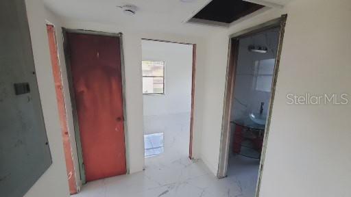 Image 15 of 38 For 1319 Hillcrest Drive