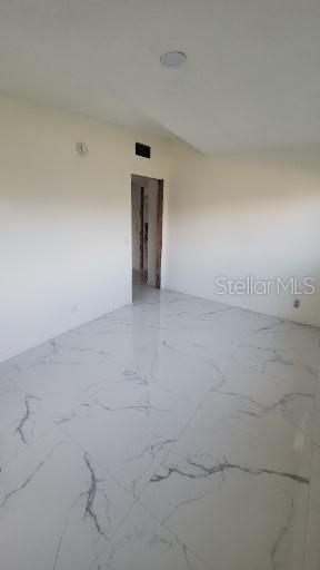 Image 21 of 38 For 1319 Hillcrest Drive