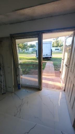 Image 30 of 38 For 1319 Hillcrest Drive