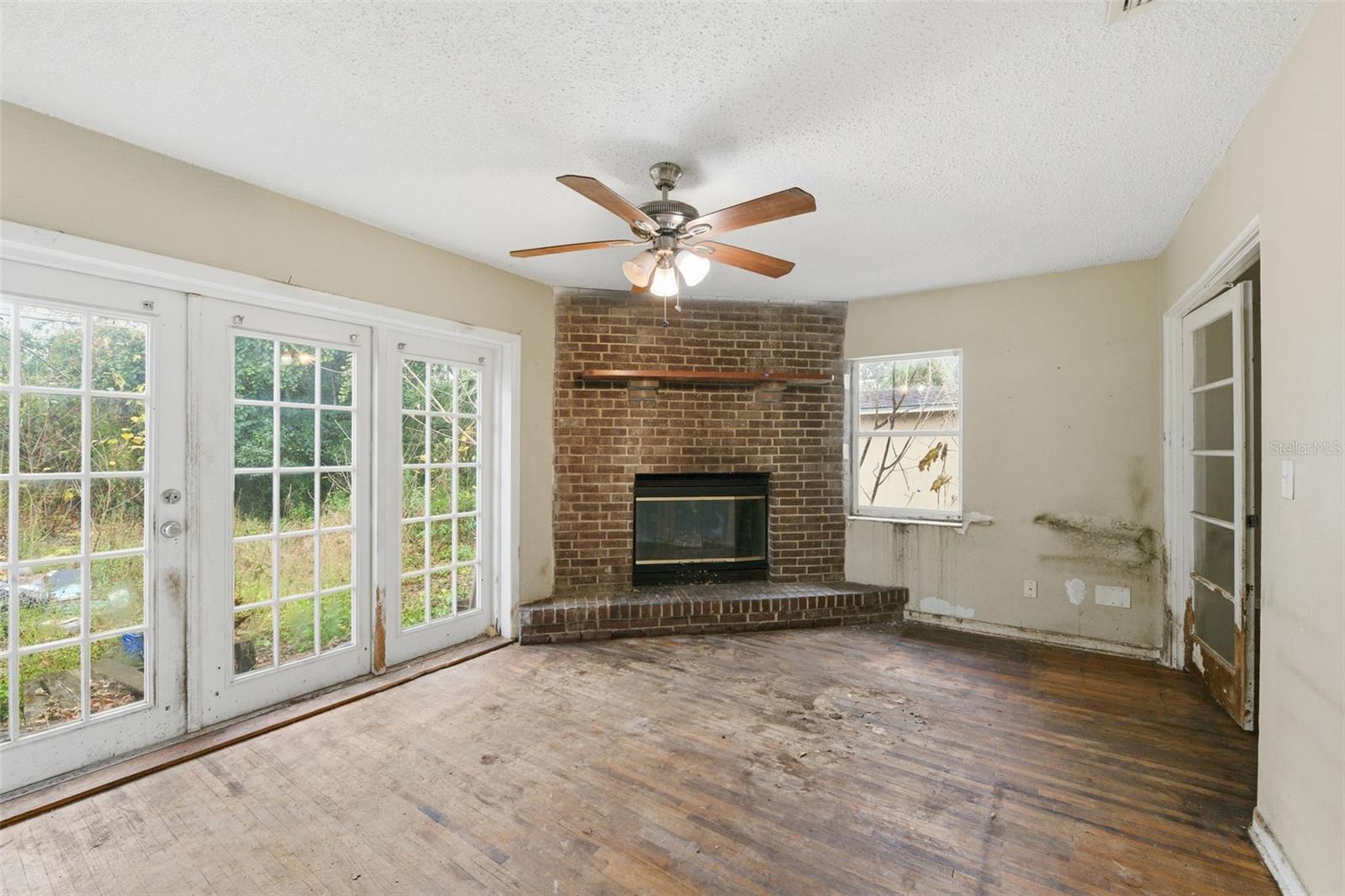 Image 10 of 21 For 4228 Sky Line Drive