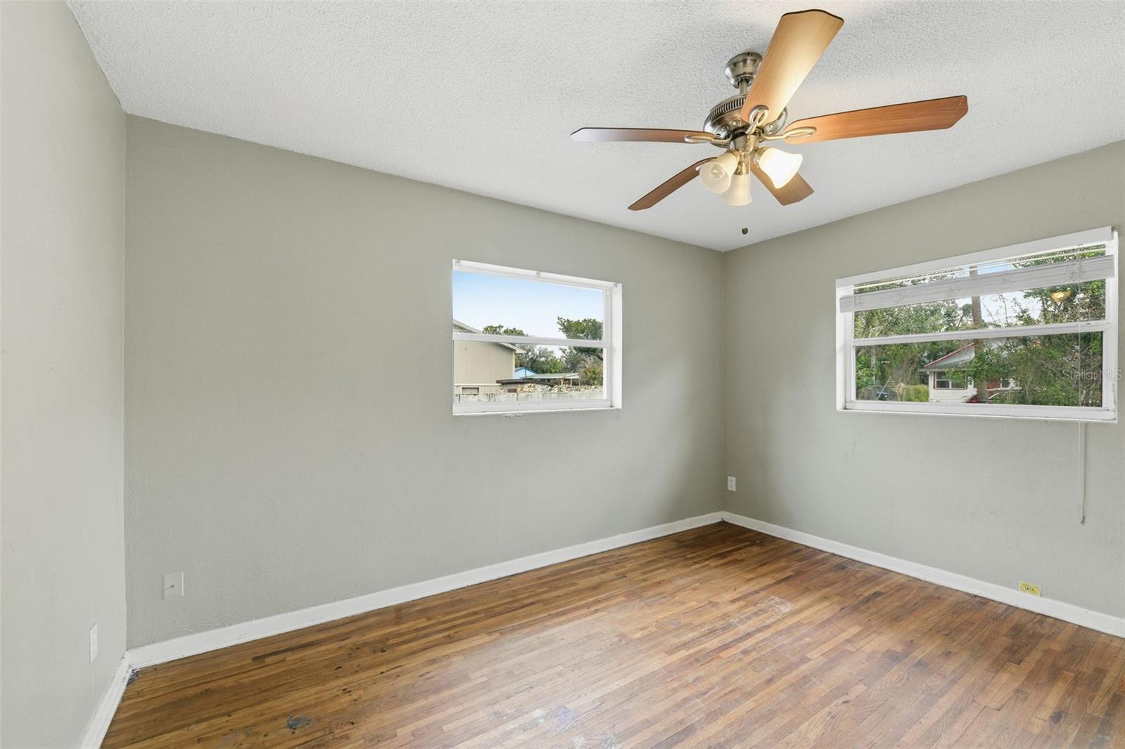 Image 11 of 21 For 4228 Sky Line Drive