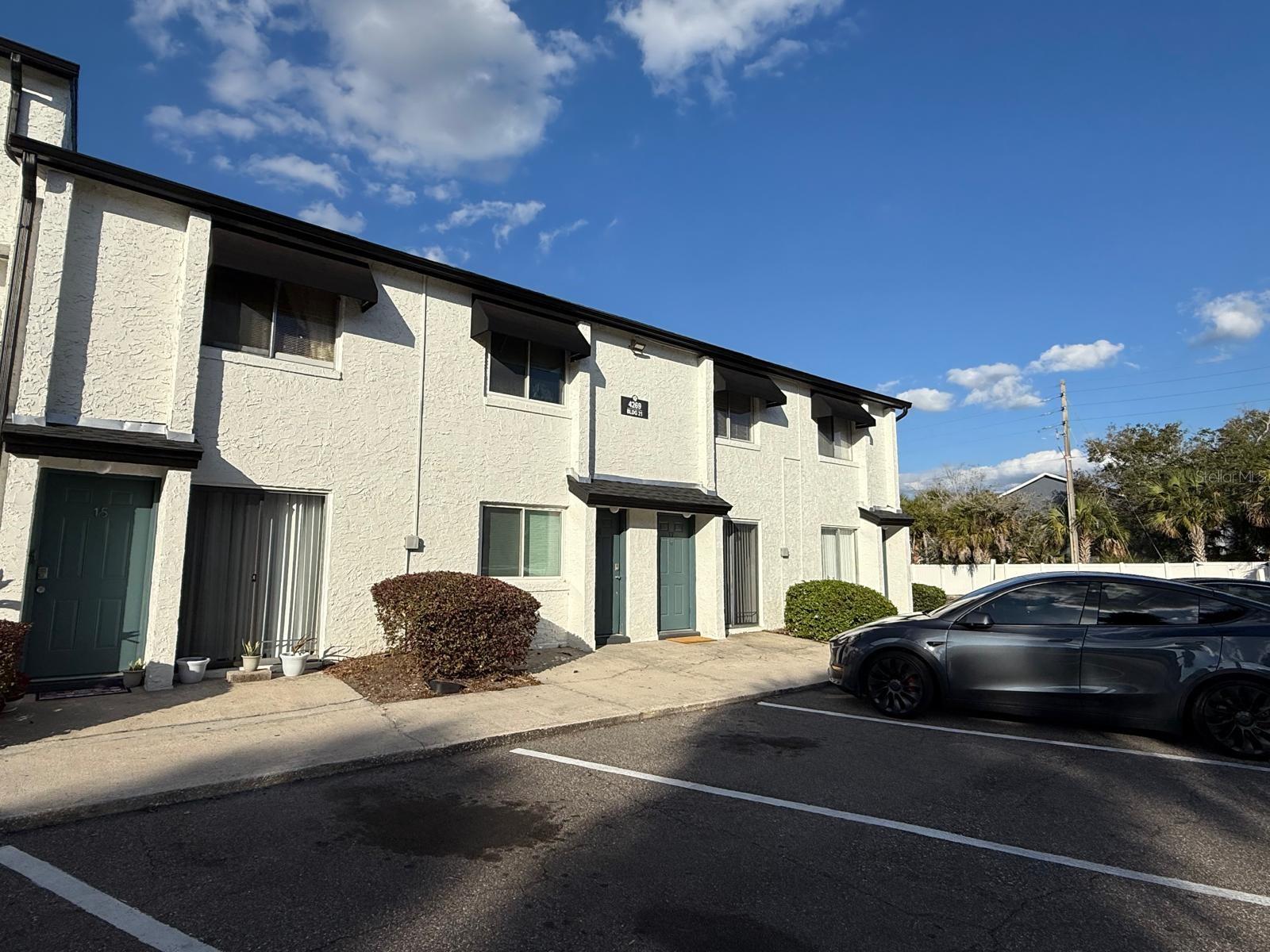 Image 3 of 28 For 4269 Semoran Boulevard 17