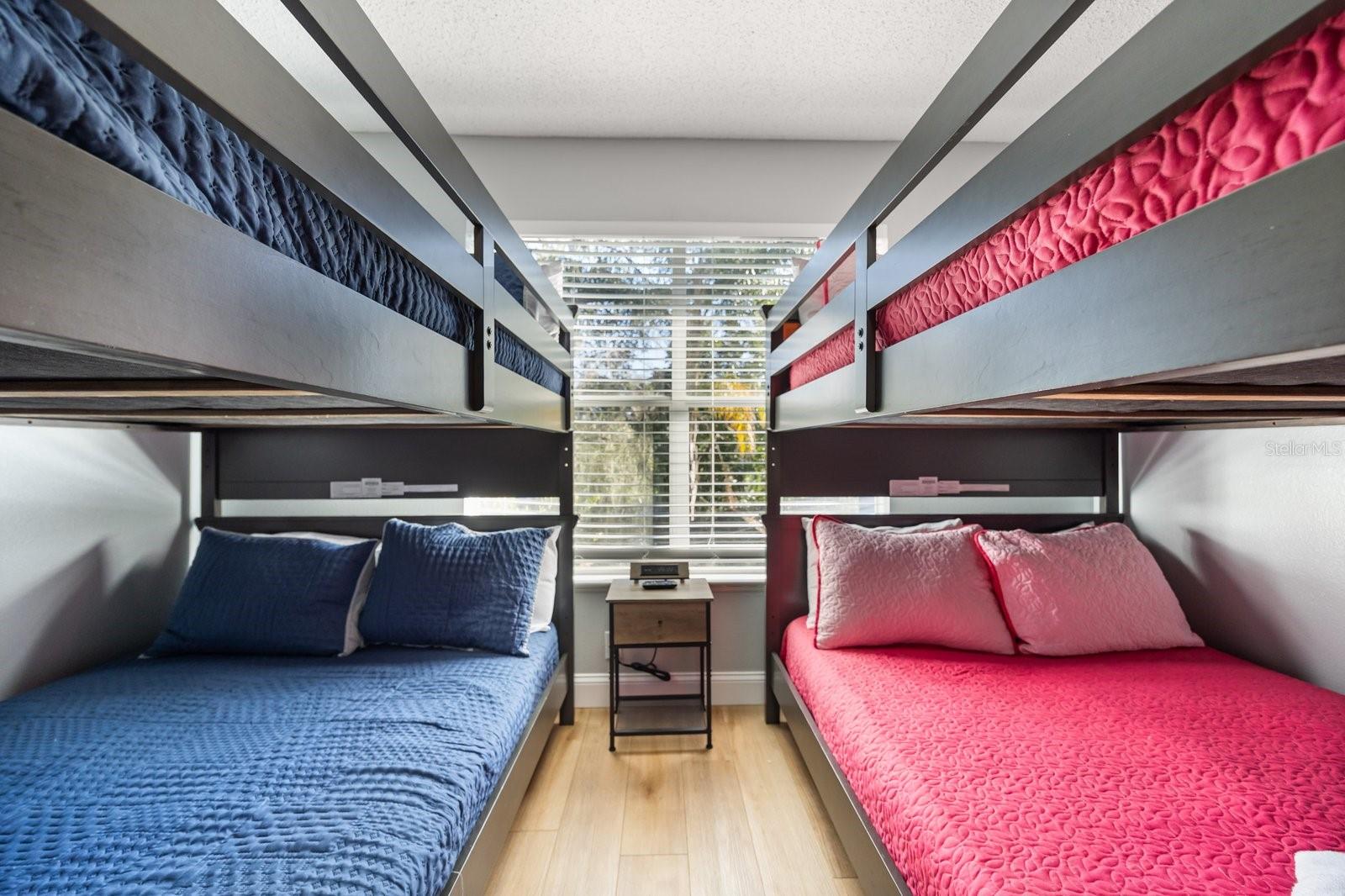 Image 21 of 34 For 4411 White Oak Circle