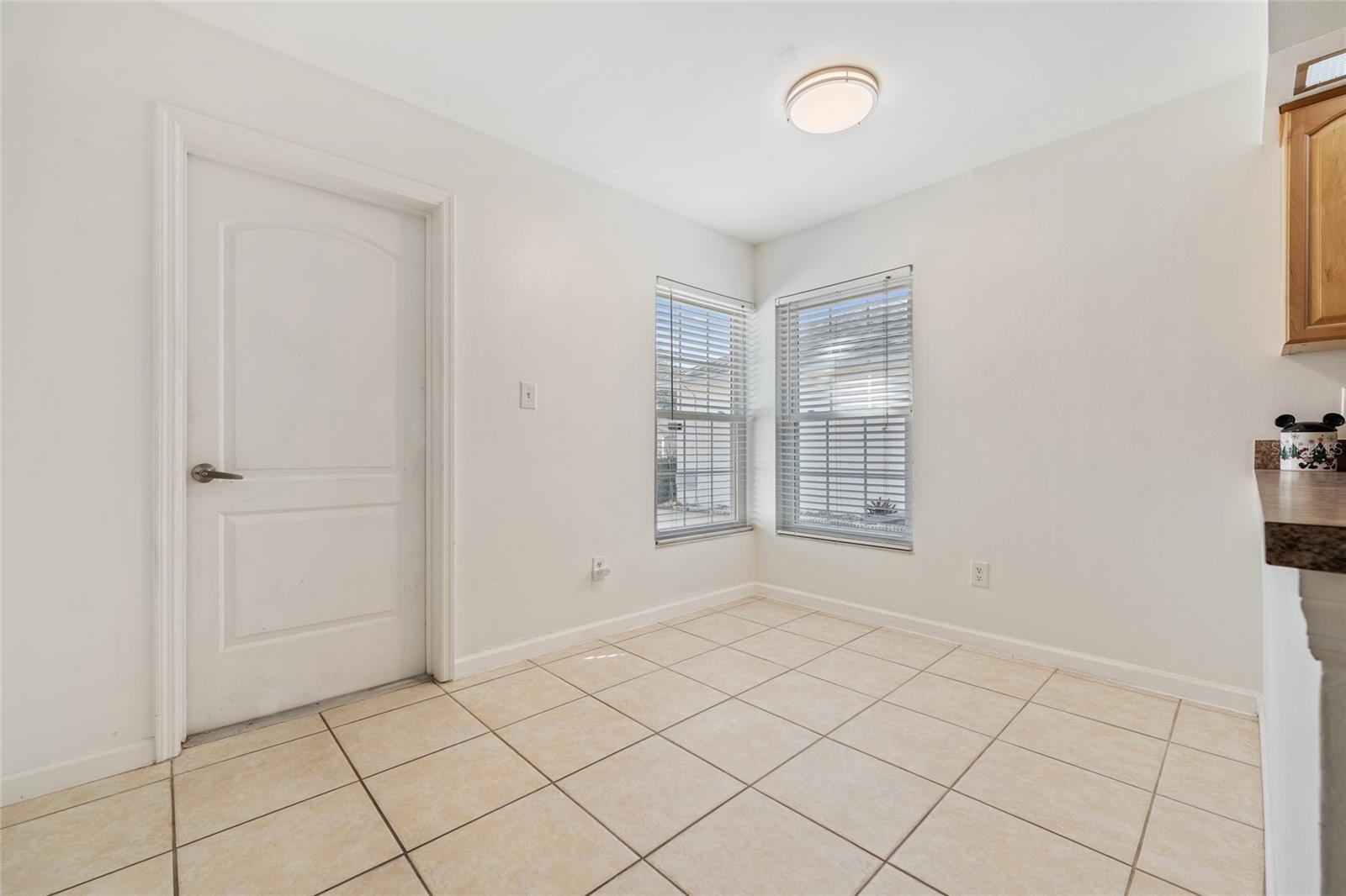 Image 10 of 29 For 11606 Peach Grove Lane