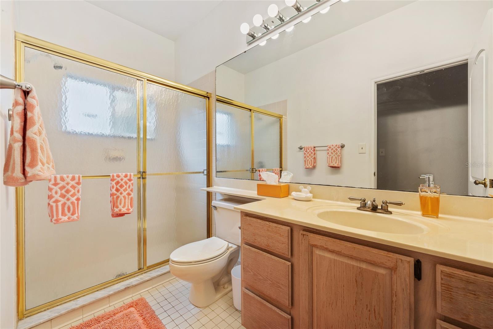 Image 19 of 29 For 11606 Peach Grove Lane