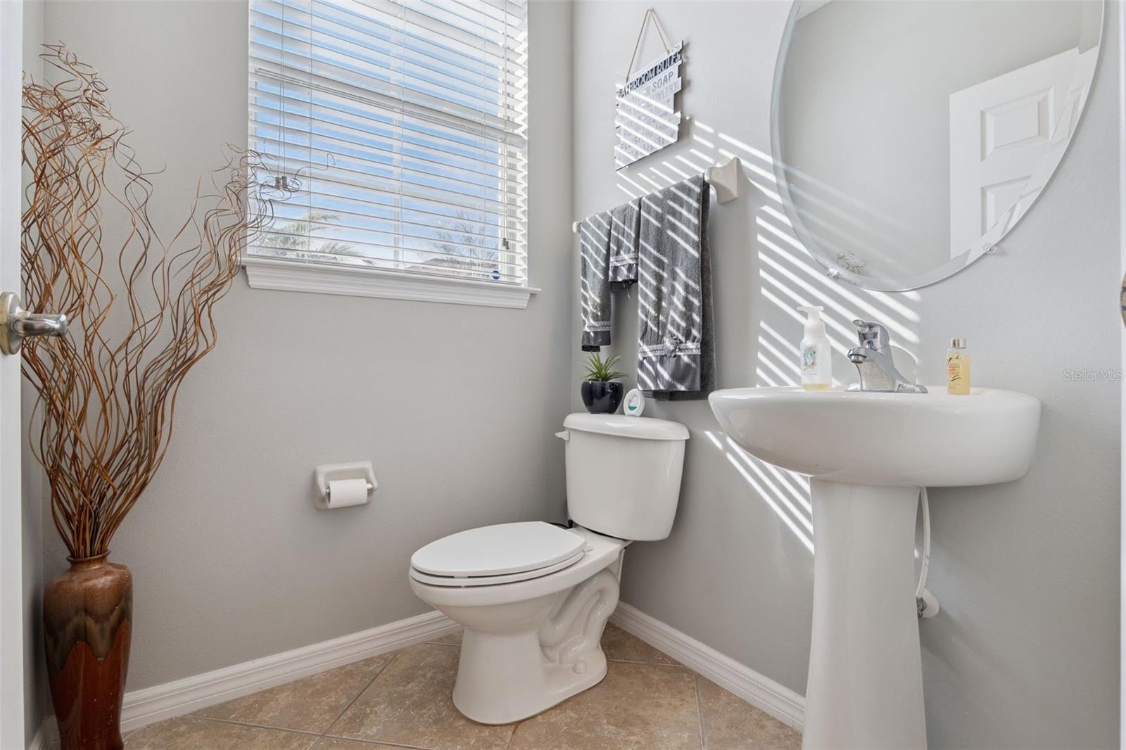 Image 17 of 30 For 5628 Siracusa Lane