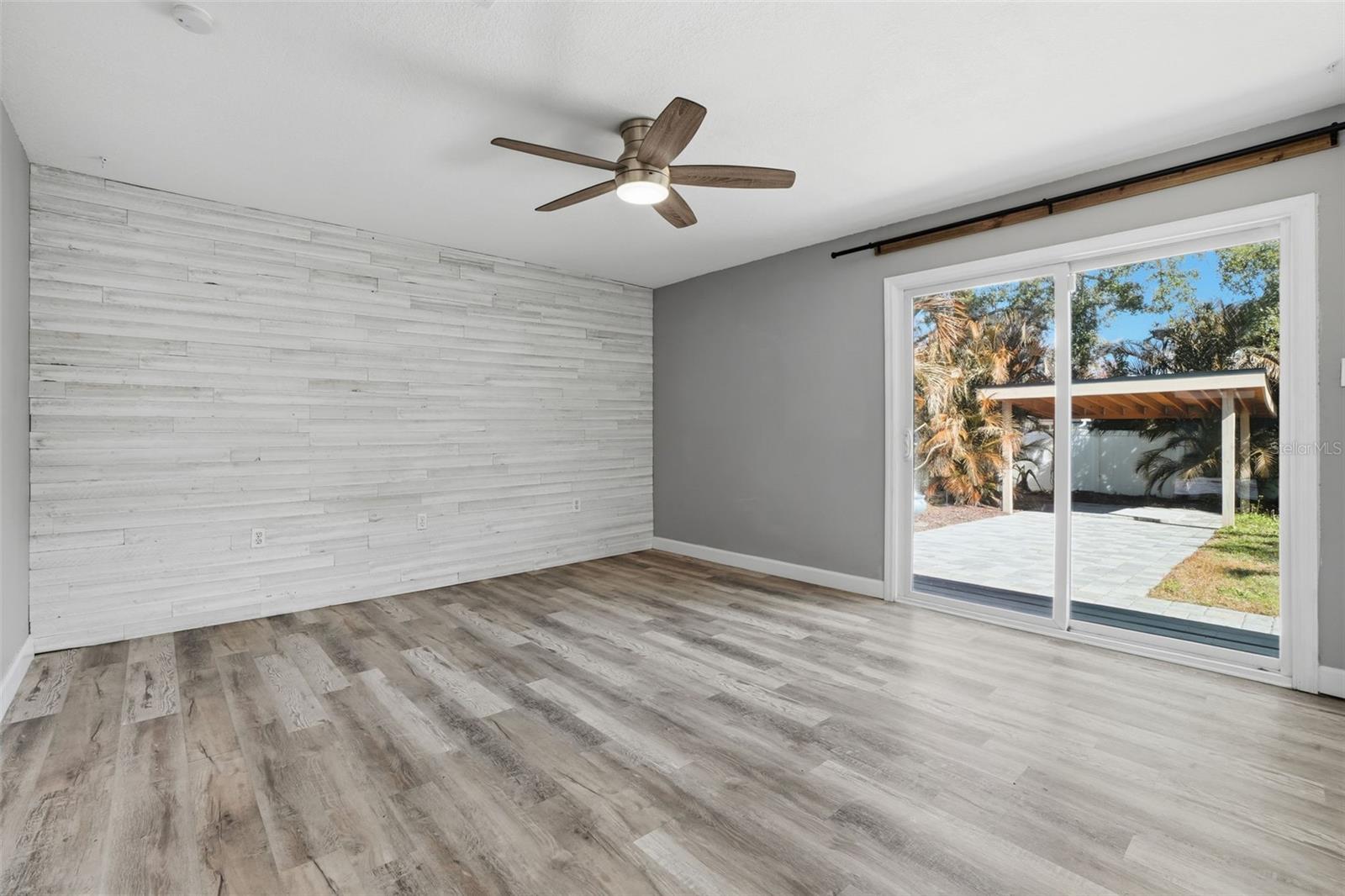 Image 12 of 34 For 1605 Florinda Drive