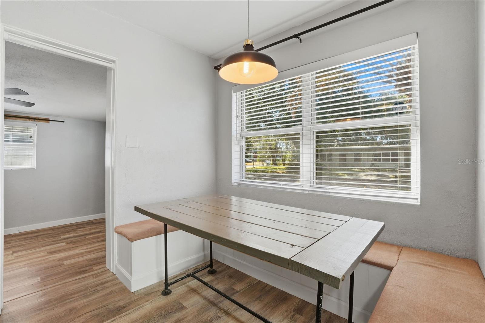 Image 7 of 34 For 1605 Florinda Drive