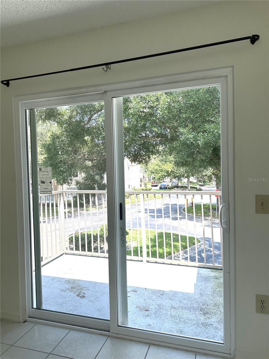 Image 15 of 23 For 660 Youngstown Parkway 288