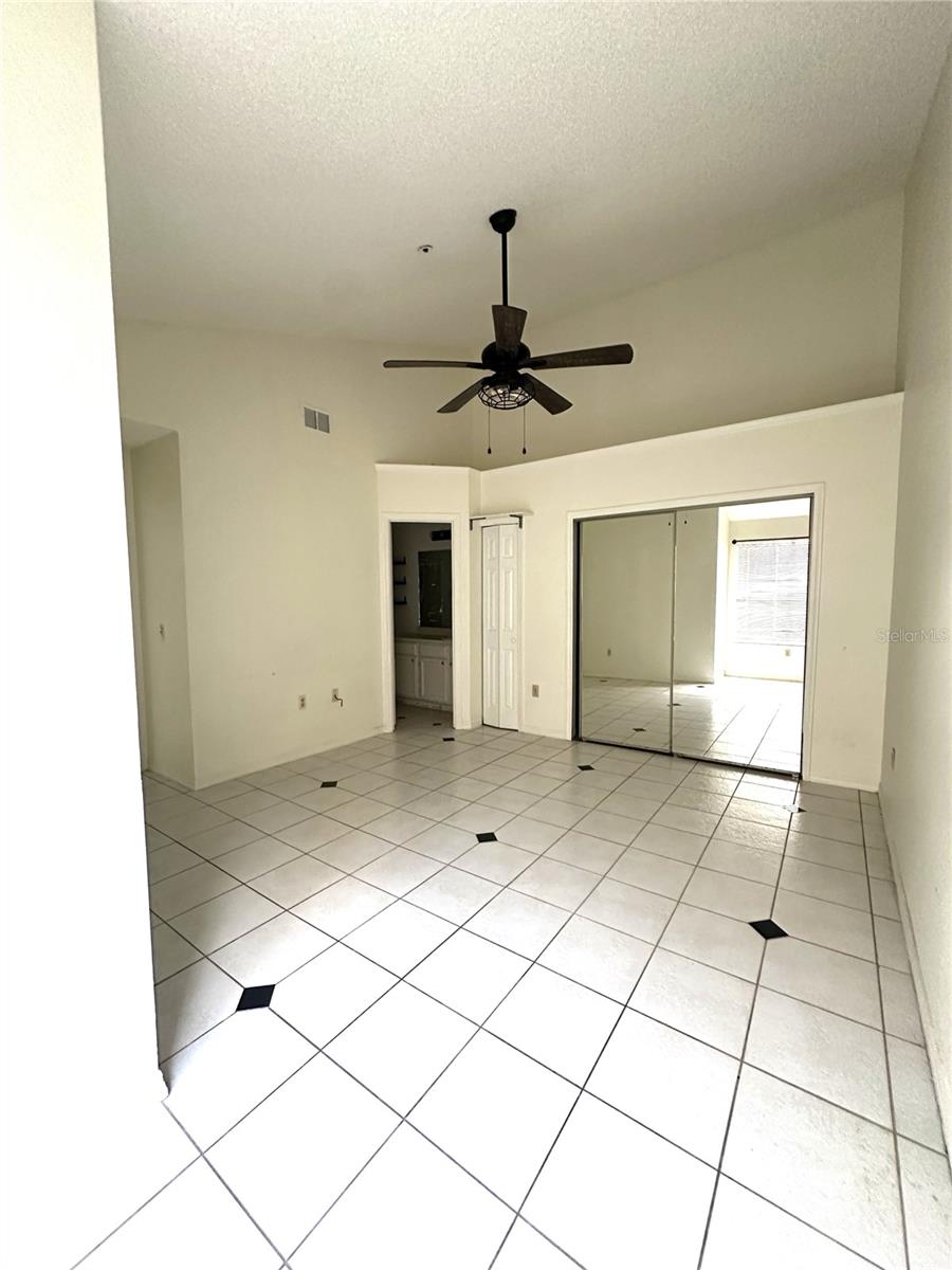 Image 23 of 23 For 660 Youngstown Parkway 288