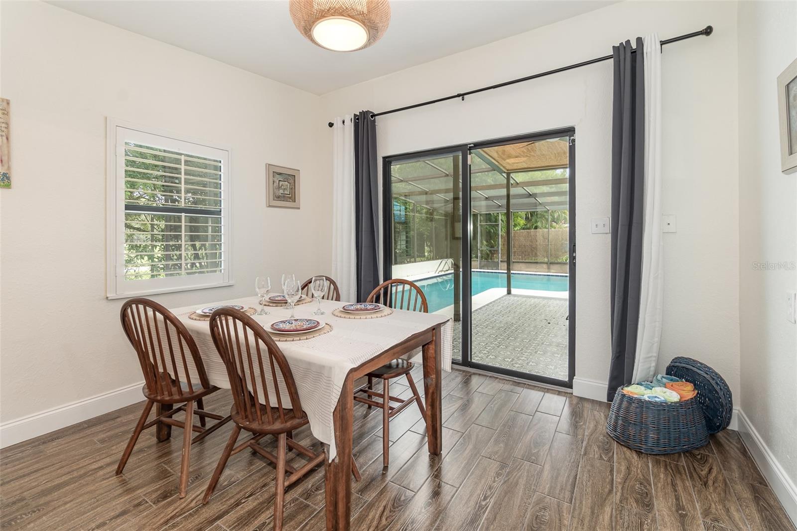 Image 11 of 21 For 2721 Marks Street