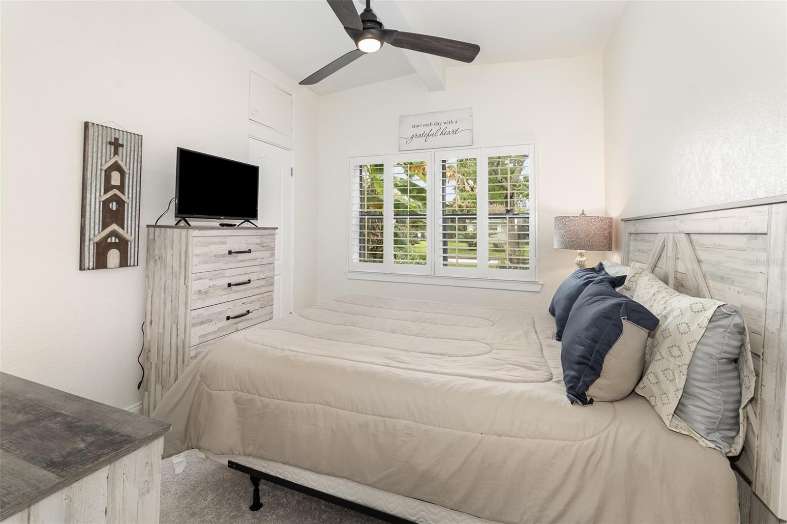 Image 17 of 21 For 2721 Marks Street