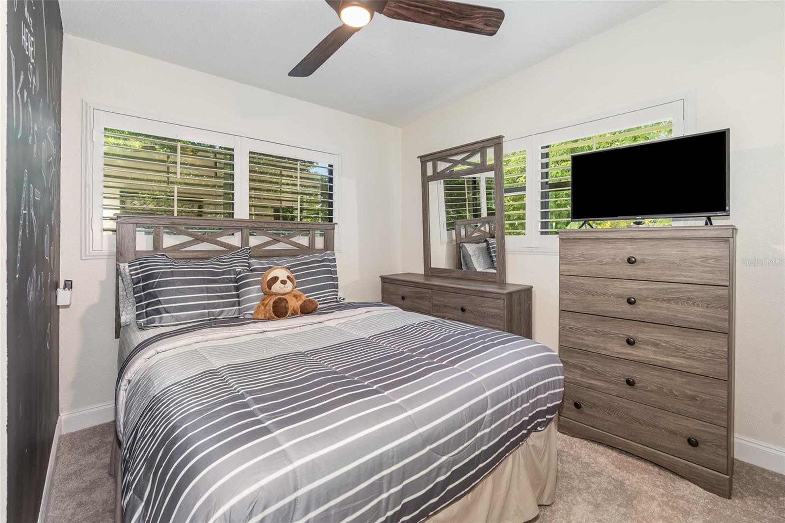 Image 18 of 21 For 2721 Marks Street