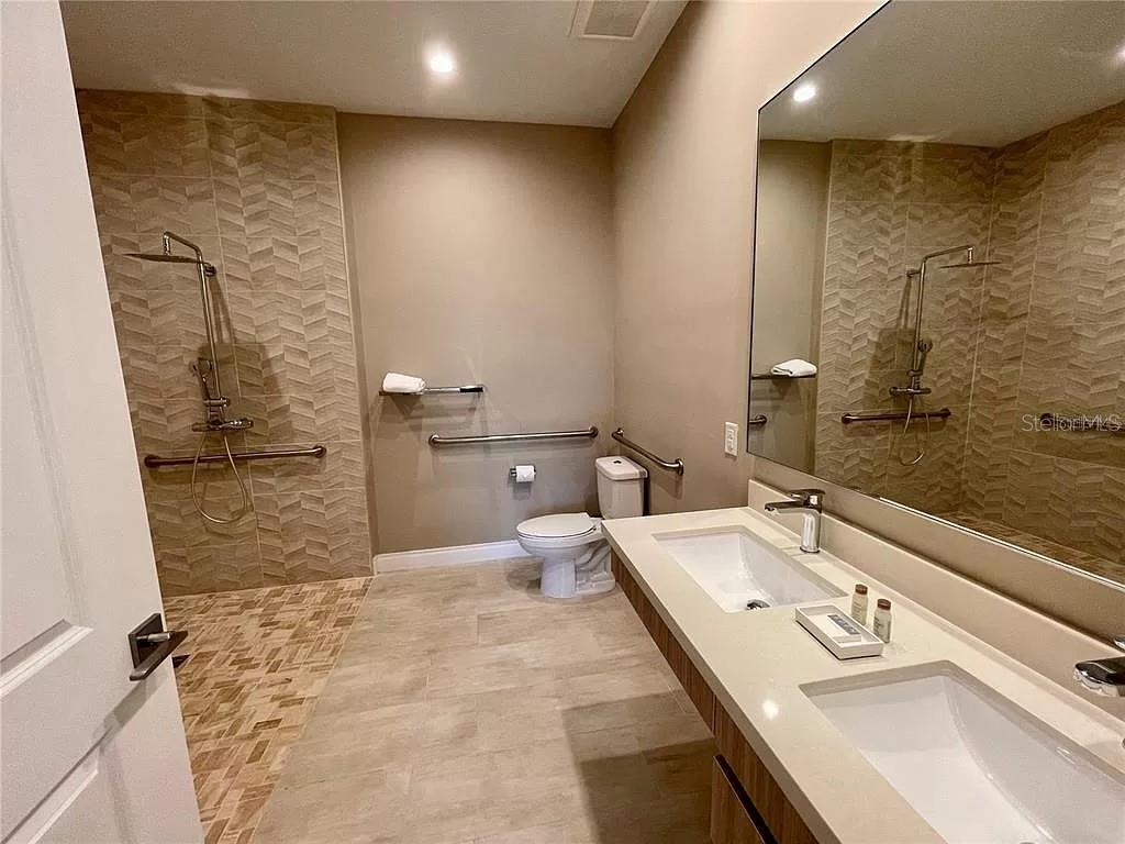 Image 6 of 41 For 7582 Brooklyn Drive