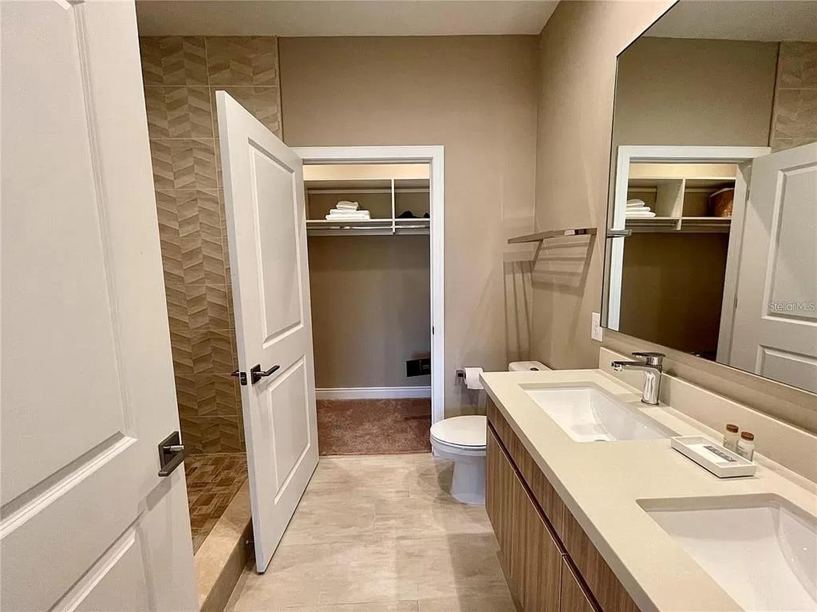 Image 8 of 41 For 7582 Brooklyn Drive