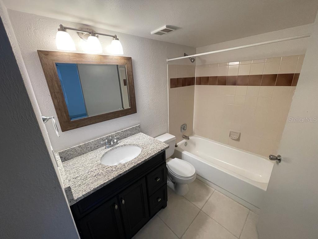 Image 21 of 37 For 6082 Westgate Drive 101