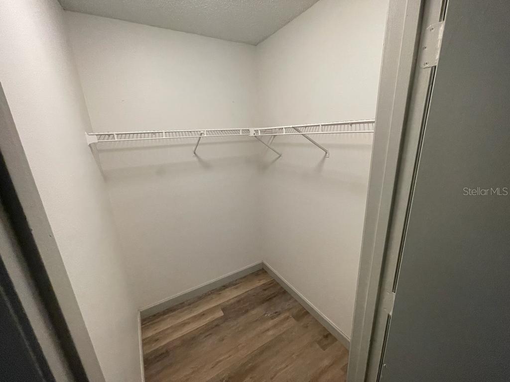 Image 27 of 37 For 6082 Westgate Drive 101