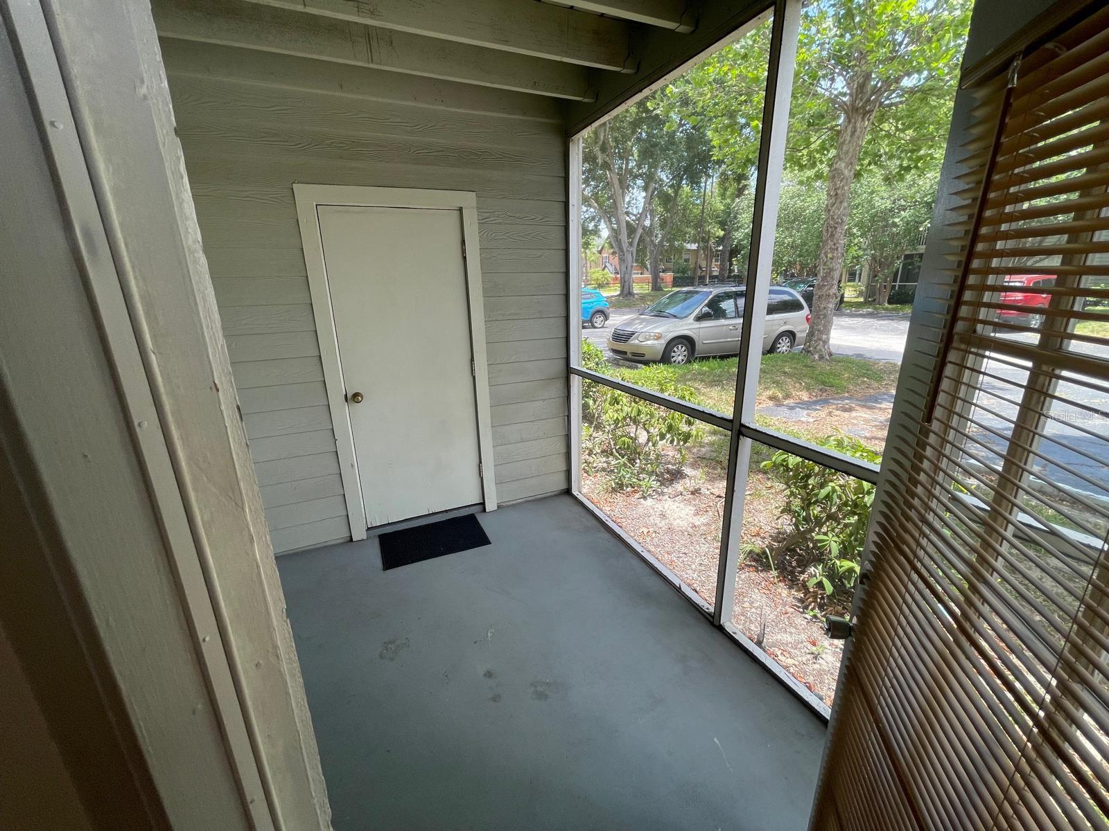 Image 32 of 37 For 6082 Westgate Drive 101