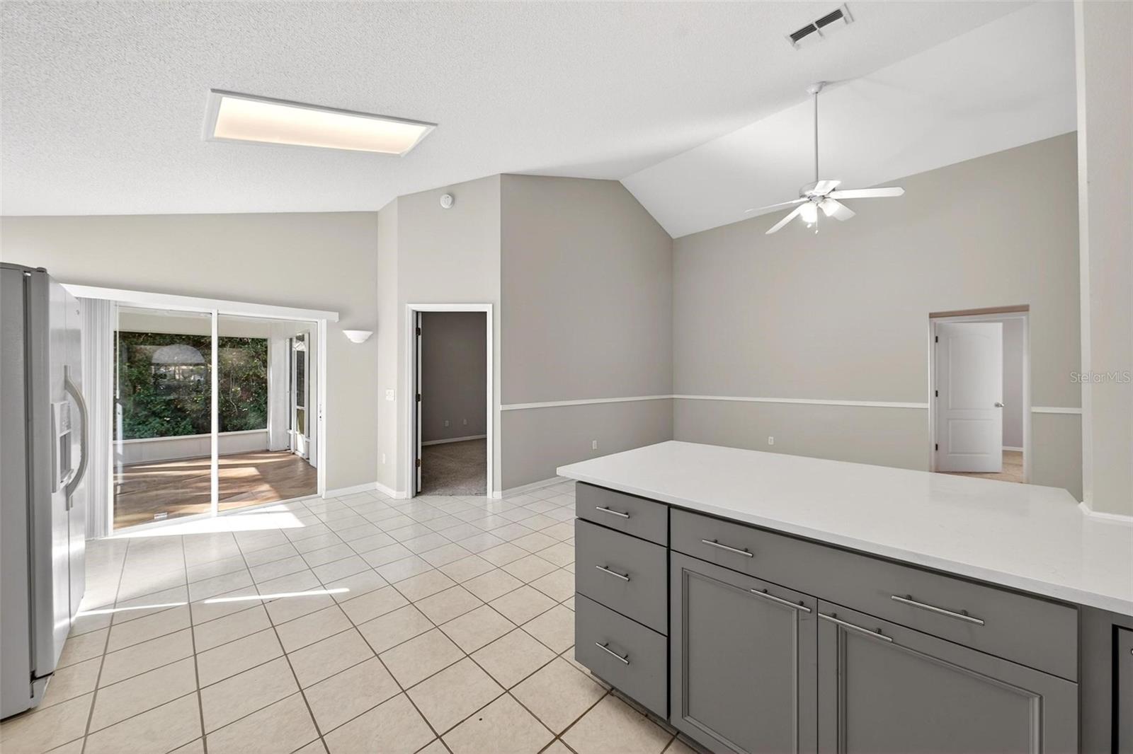 Image 17 of 43 For 938 Jadestone Circle