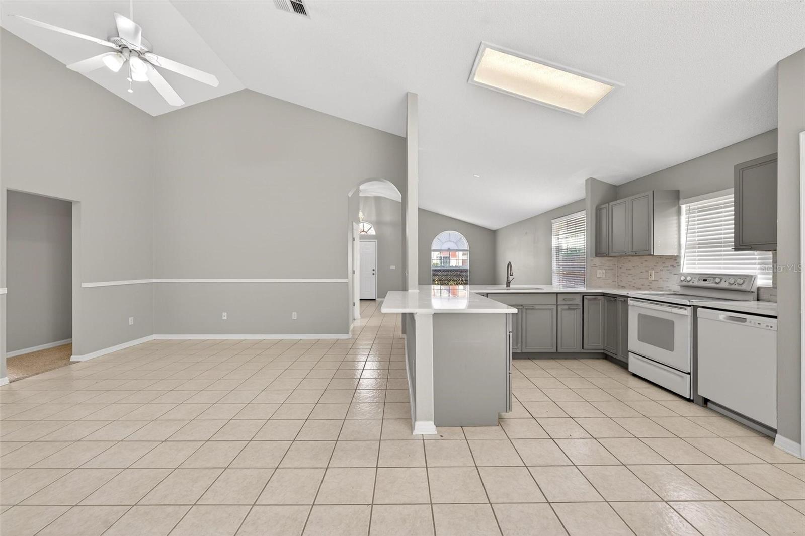 Image 19 of 43 For 938 Jadestone Circle