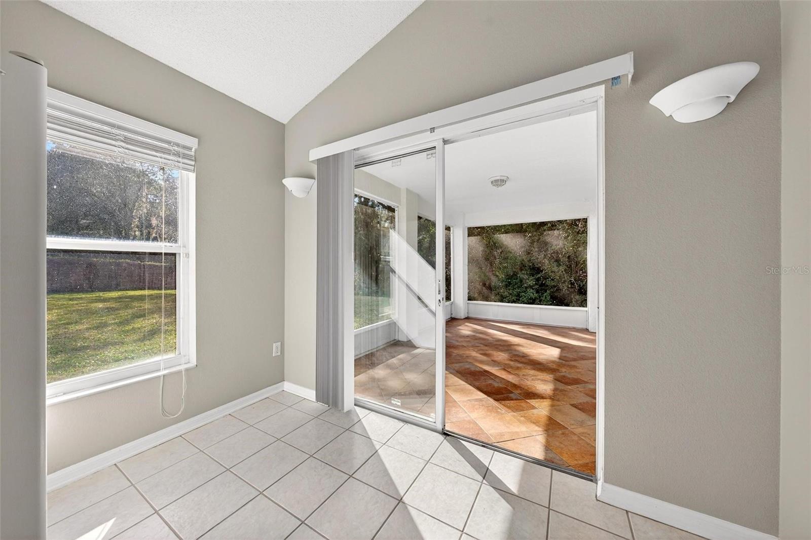 Image 20 of 43 For 938 Jadestone Circle