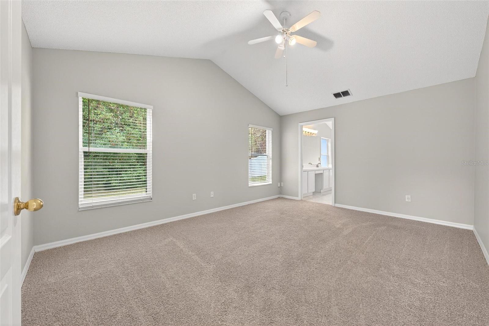 Image 23 of 43 For 938 Jadestone Circle