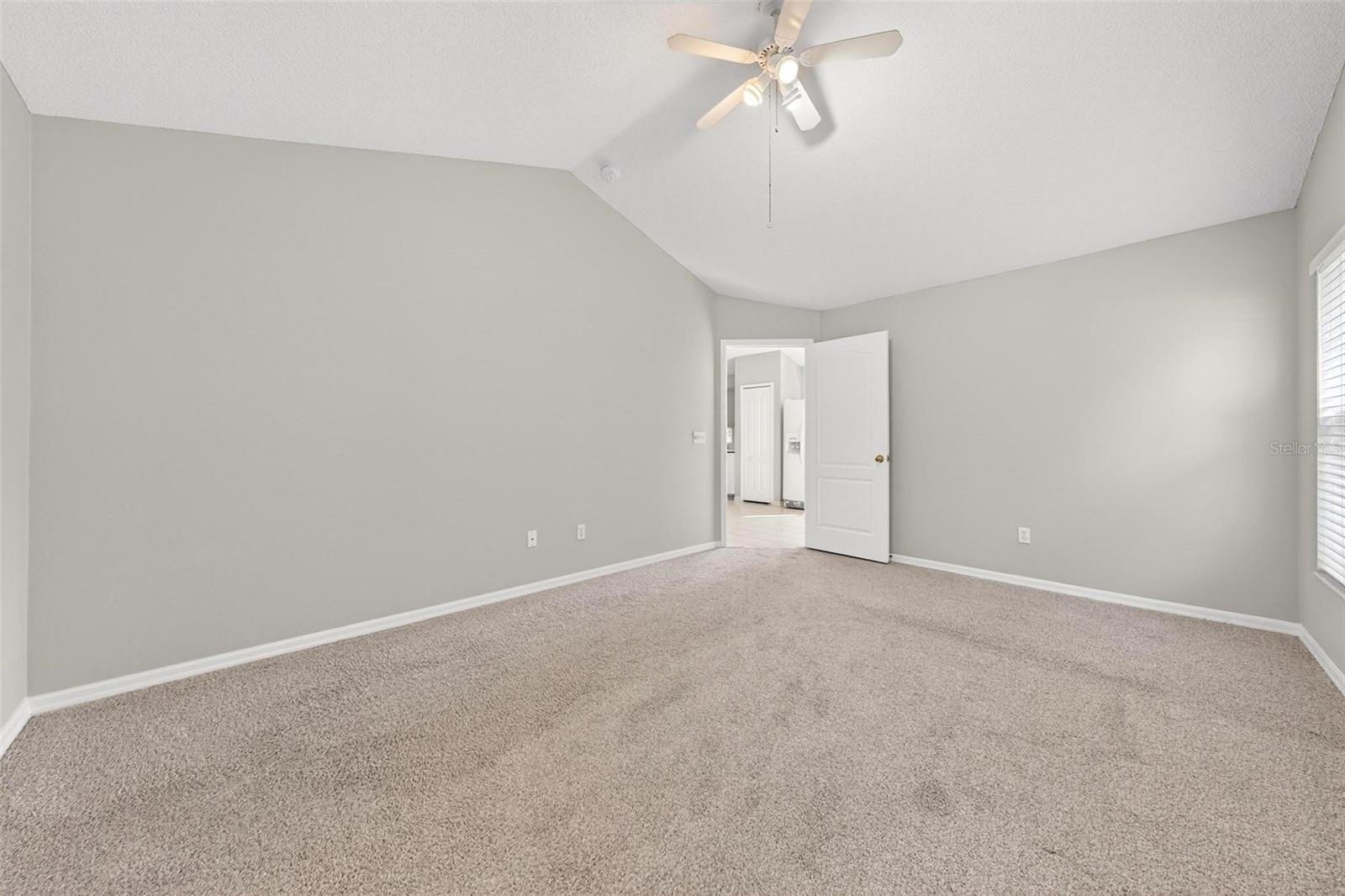 Image 25 of 43 For 938 Jadestone Circle